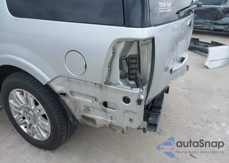 2014 Ford Expedition Limited из США, поврежденный, VIN 1FMJU2A52EEF05221